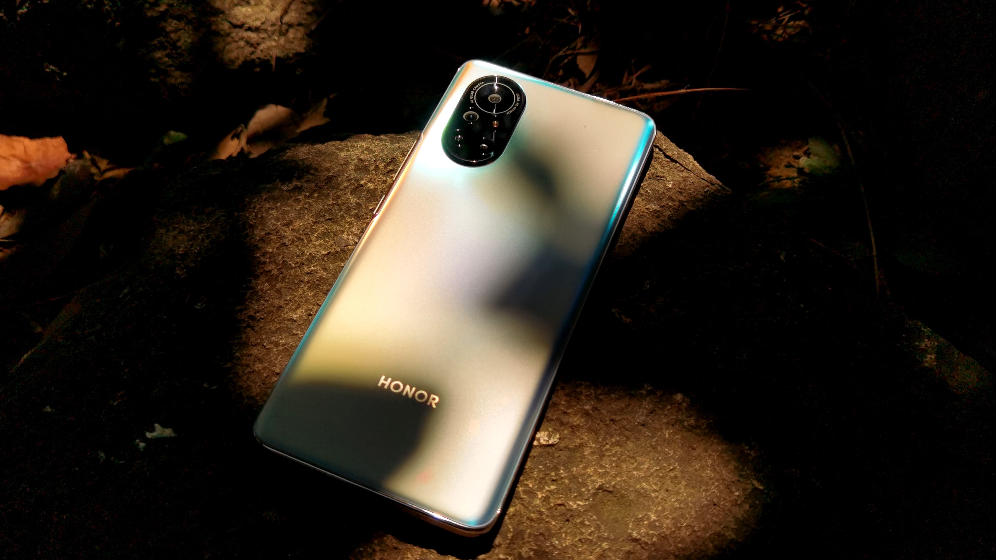 轻薄机身完美设计荣耀v40轻奢版是否值得入手