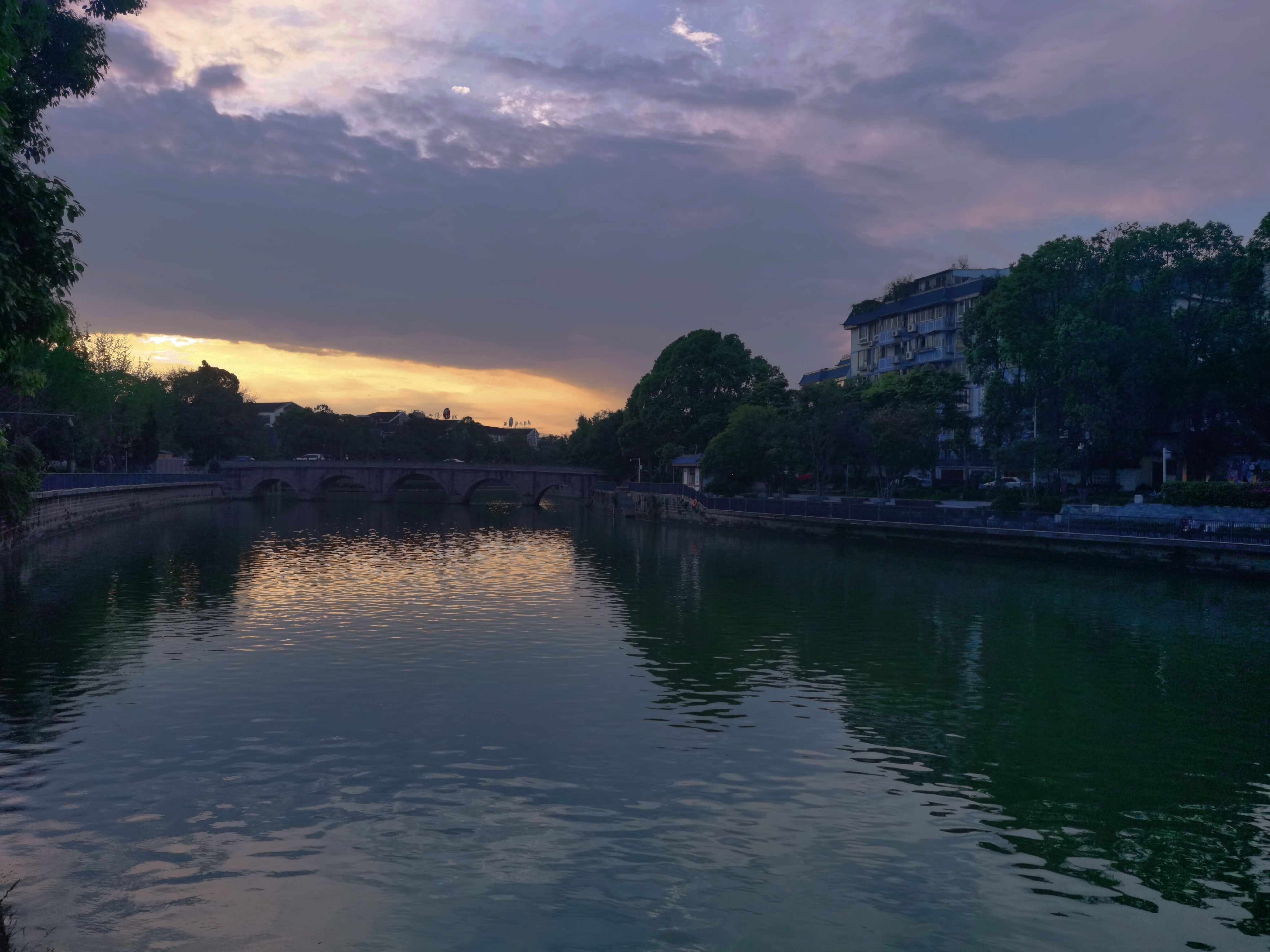retouch_20210420185612.jpg