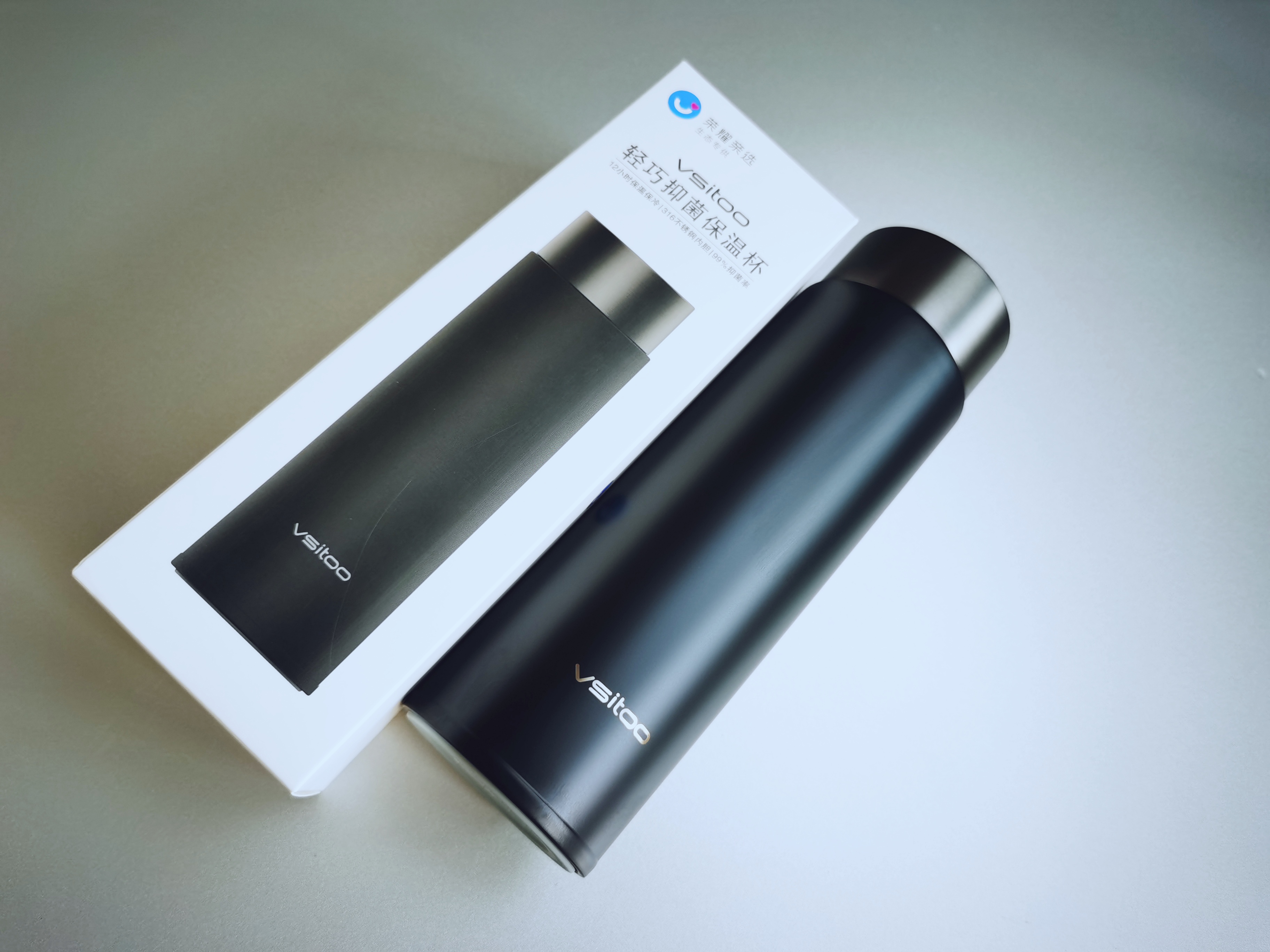 【新品测评】”Vsitoo轻巧抑菌保温杯“上手，质量好实用性高