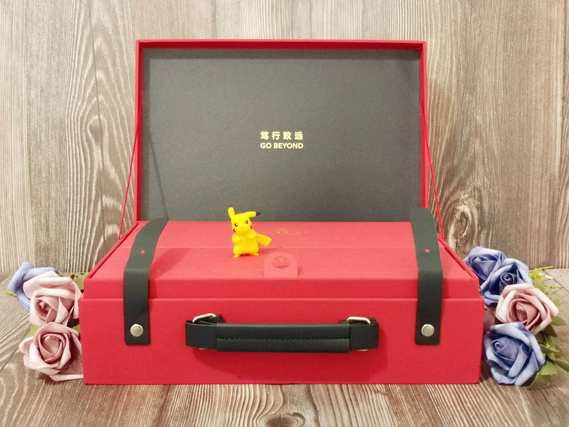 开箱2022荣耀新年礼盒