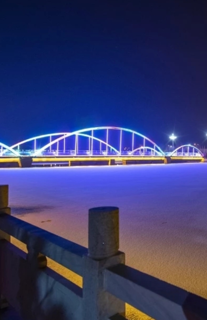 夜色朝阳桥
