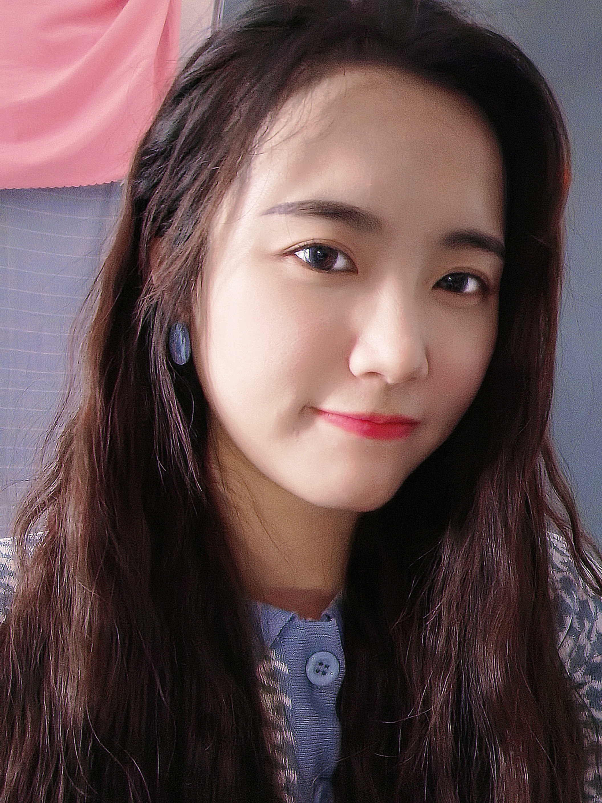 闪耀女生还是美颜前置适合我