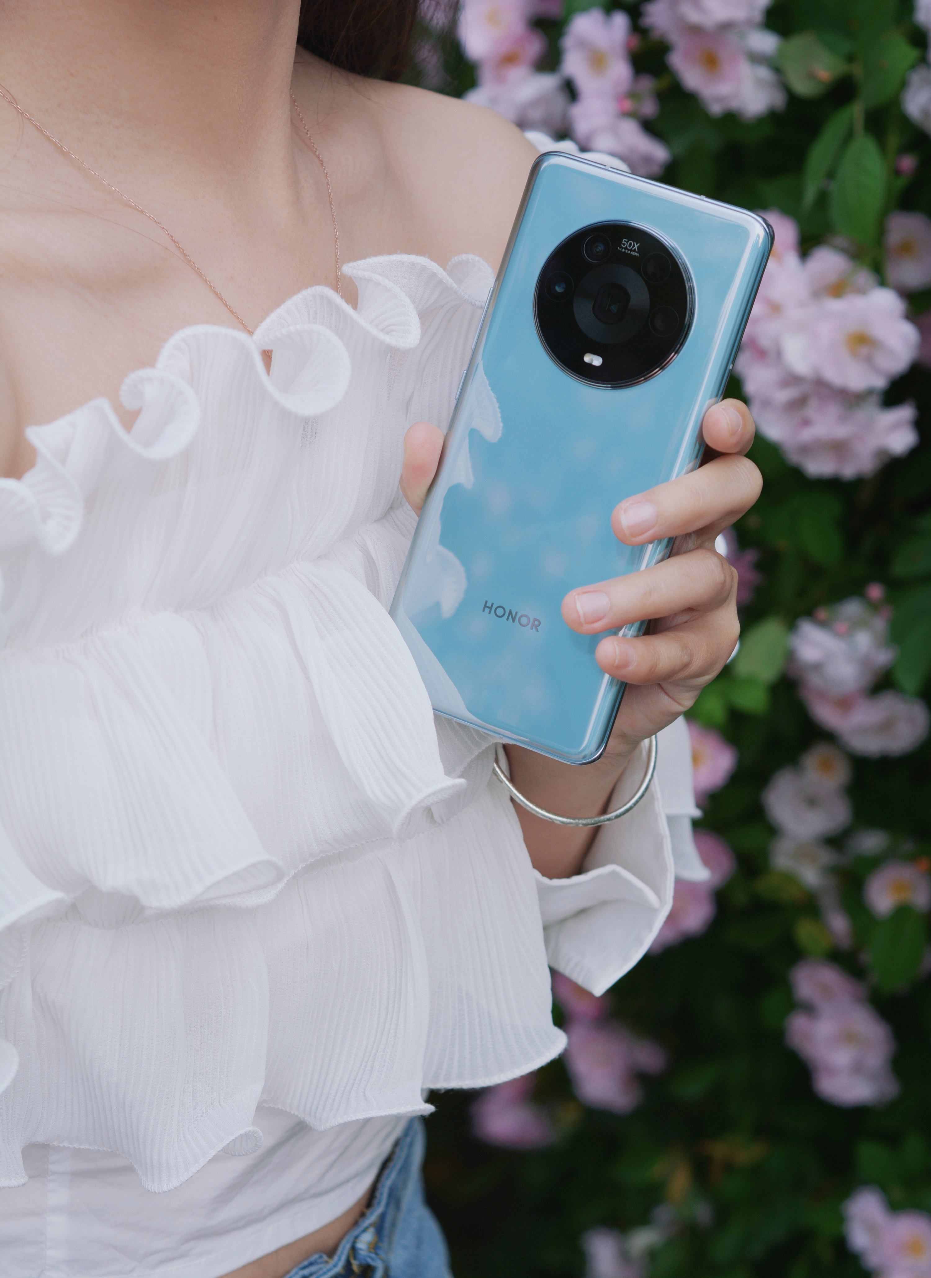 荣耀magic4瓷青和蔷薇花色的调和怎一个绝字了得