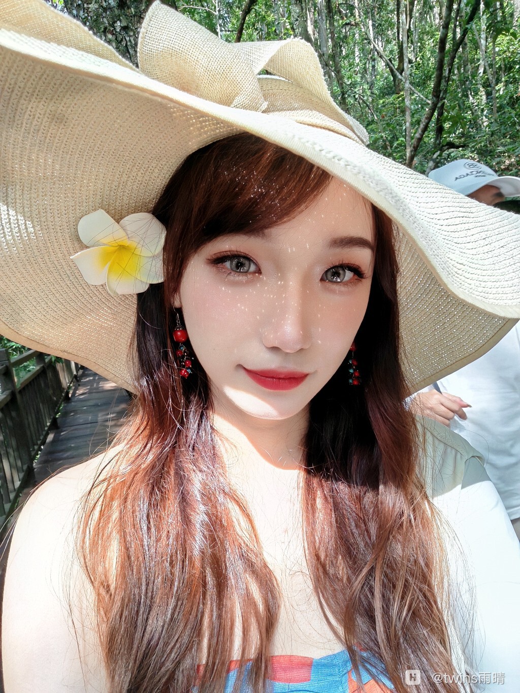 retouch_2025072113423914.jpg