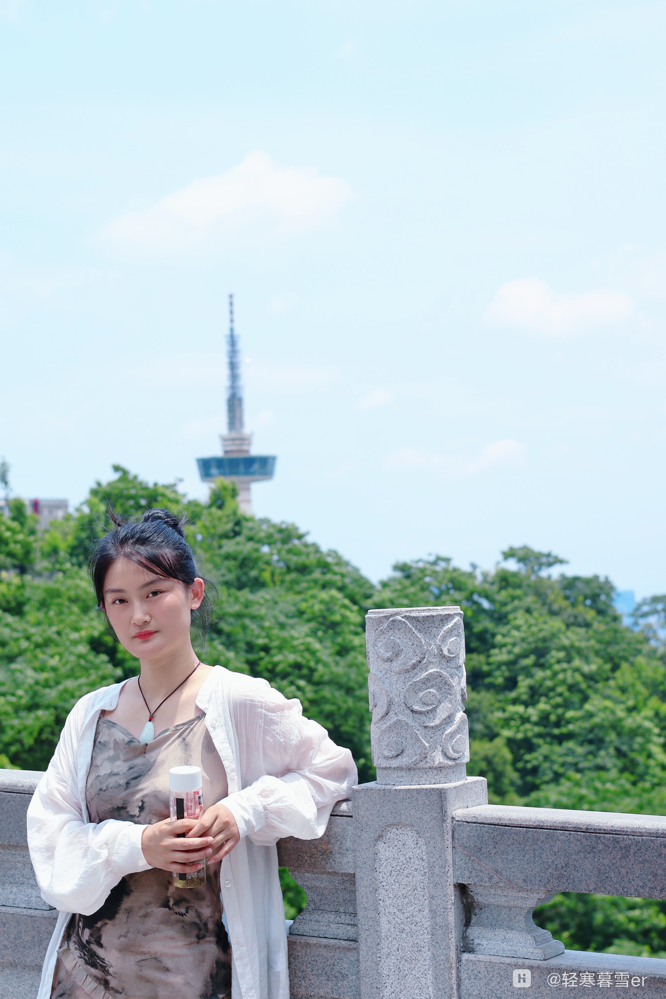 retouch_2026041709310806.jpg