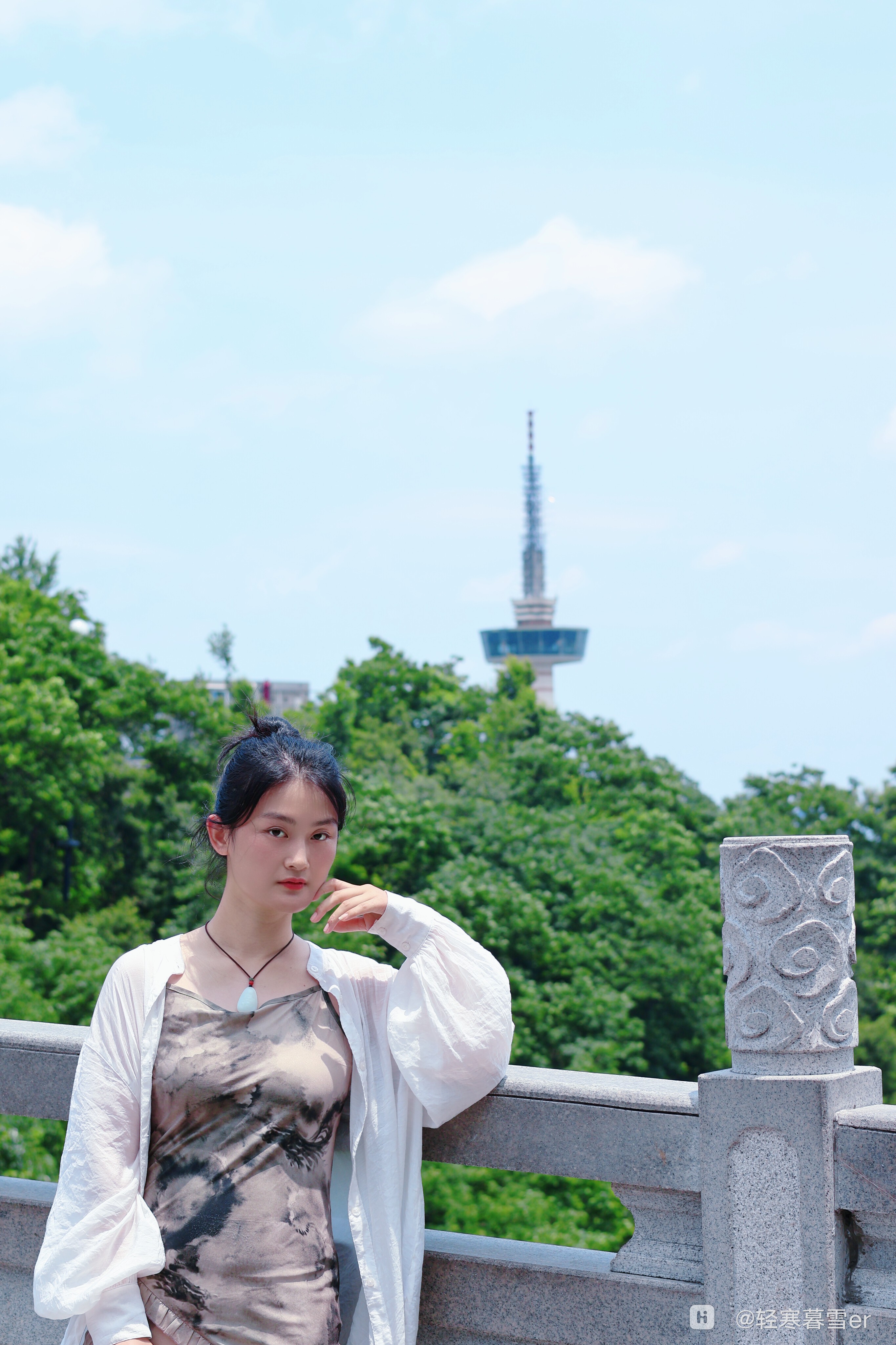 retouch_2026041709304094.jpg