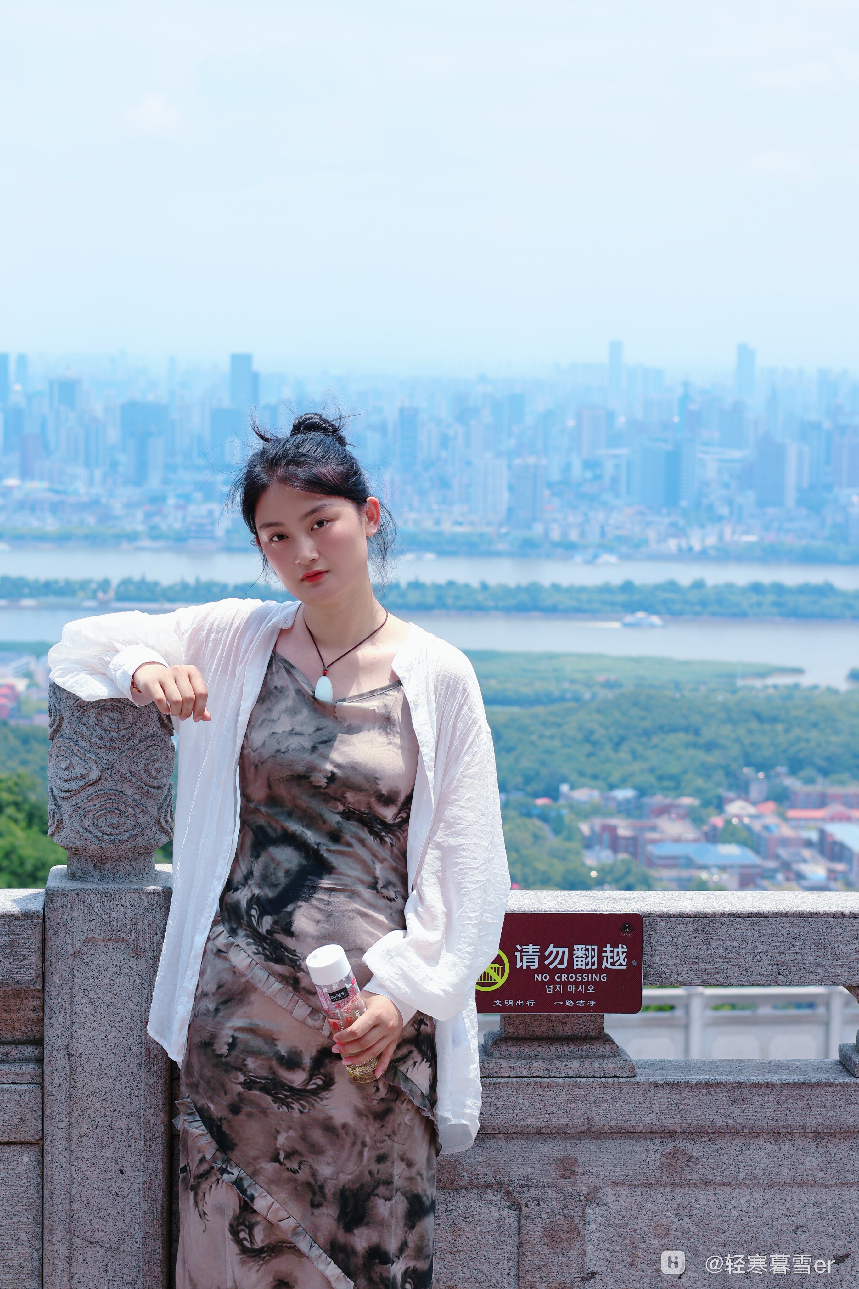 retouch_2026041709263501.jpg