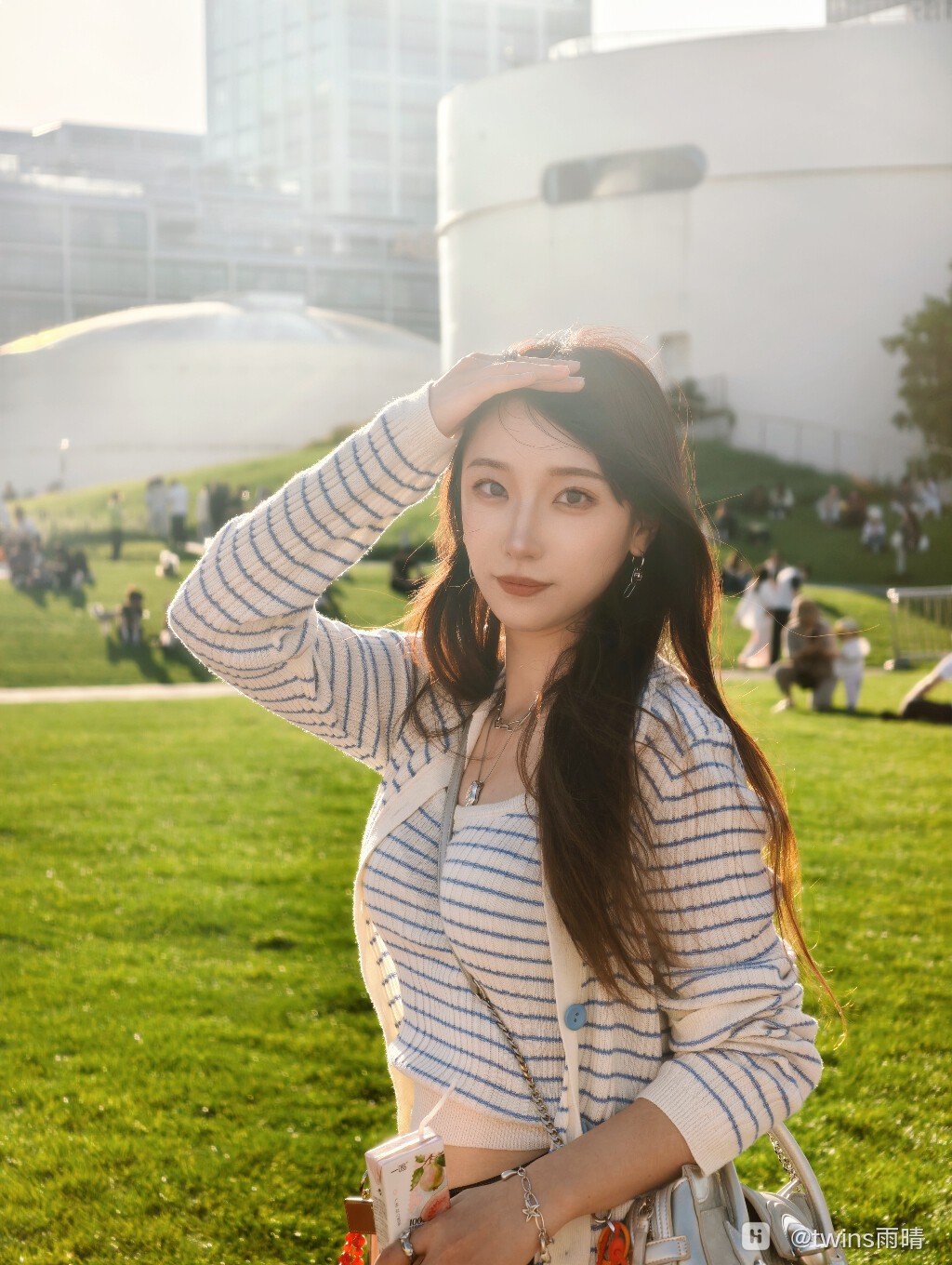 retouch_2026050519445202.jpg