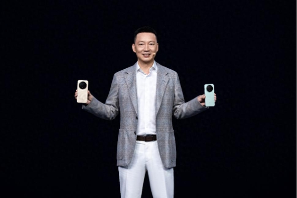 8848巅峰旗舰：AiMAGE影像+第五代骁龙8，荣耀Magic8系列4499起,荣耀Magic8系列-荣耀俱乐部