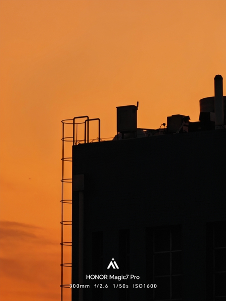 《落日建筑剪影》,爱摄影-荣耀俱乐部