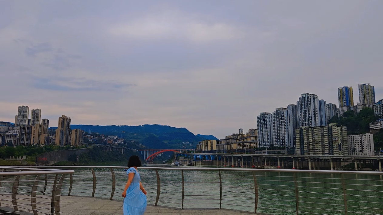 闪耀女生｜在自己的世界里自由飞翔,爱摄影-荣耀俱乐部