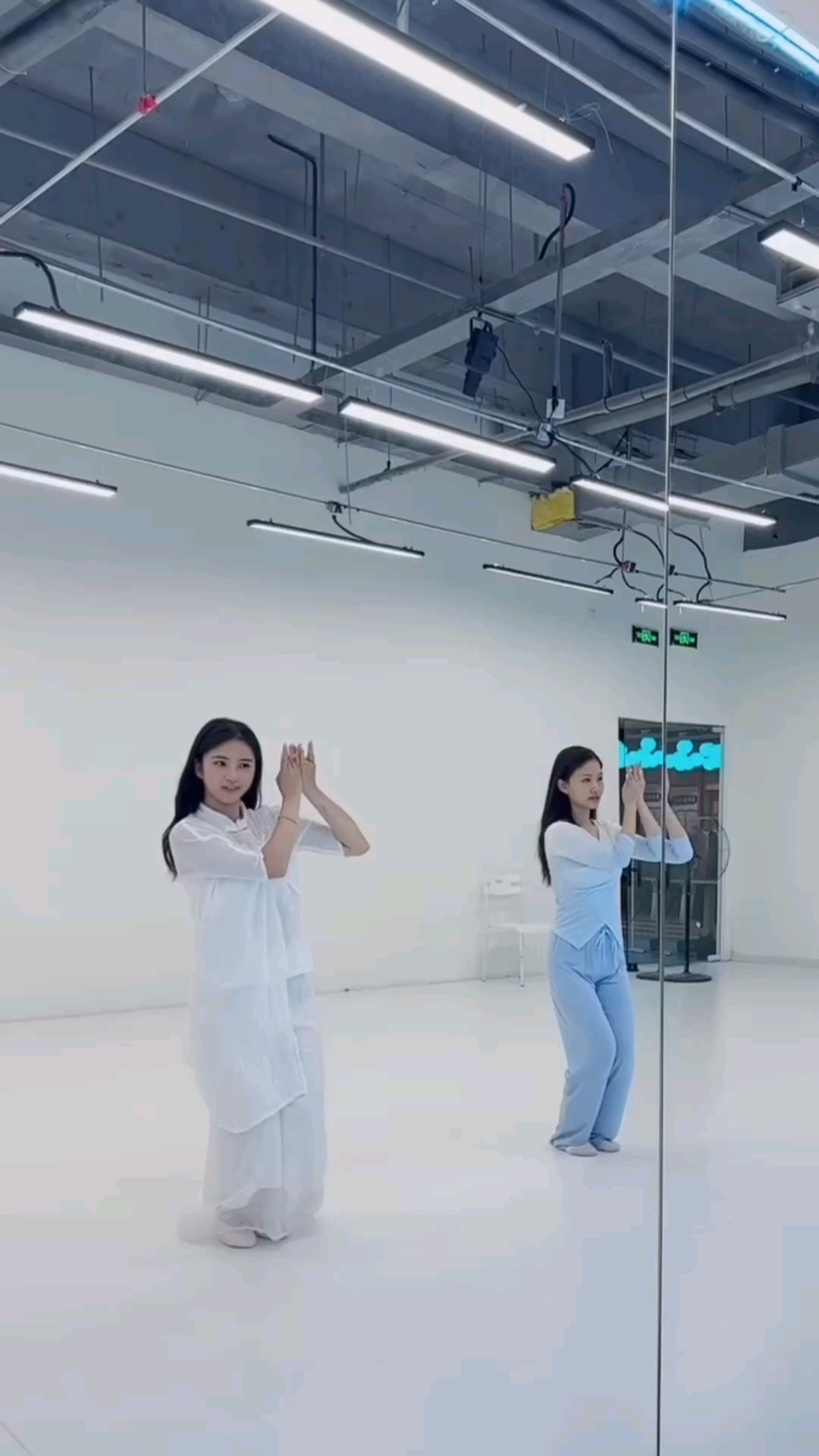 【闪耀女生】第一节古典舞课,平板-荣耀俱乐部