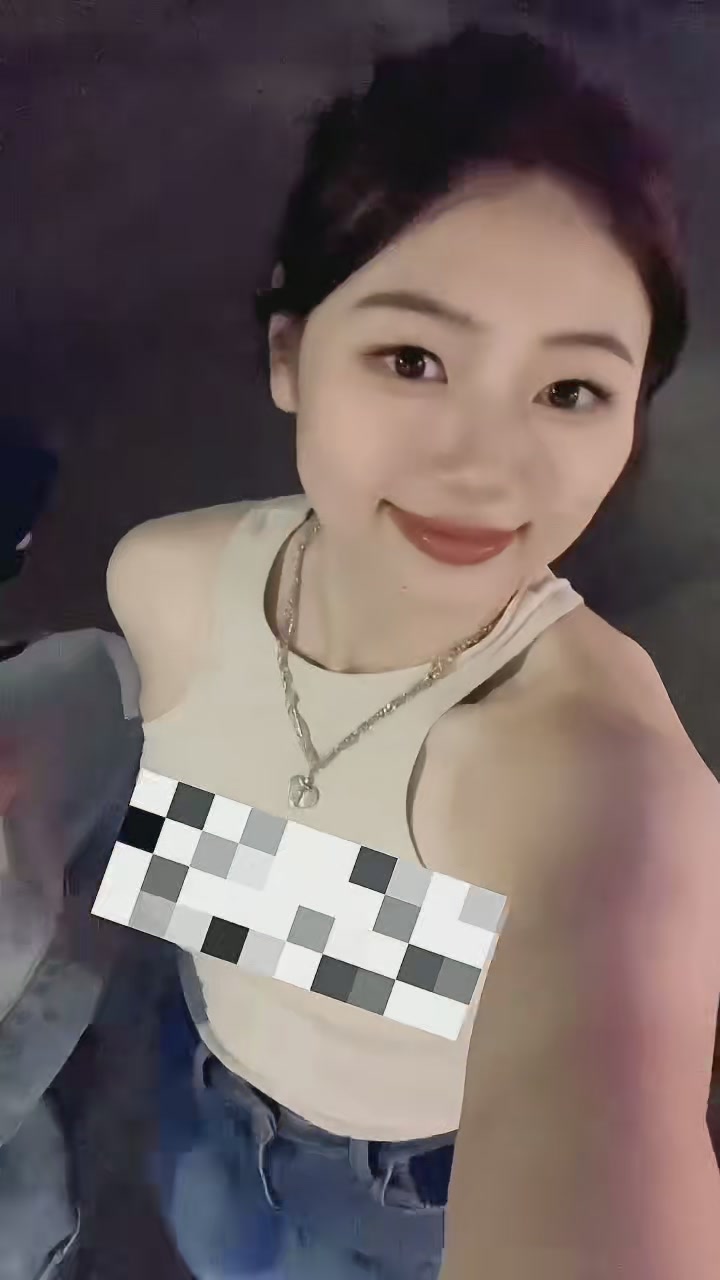 闪耀女生｜漫步,爱摄影-荣耀俱乐部