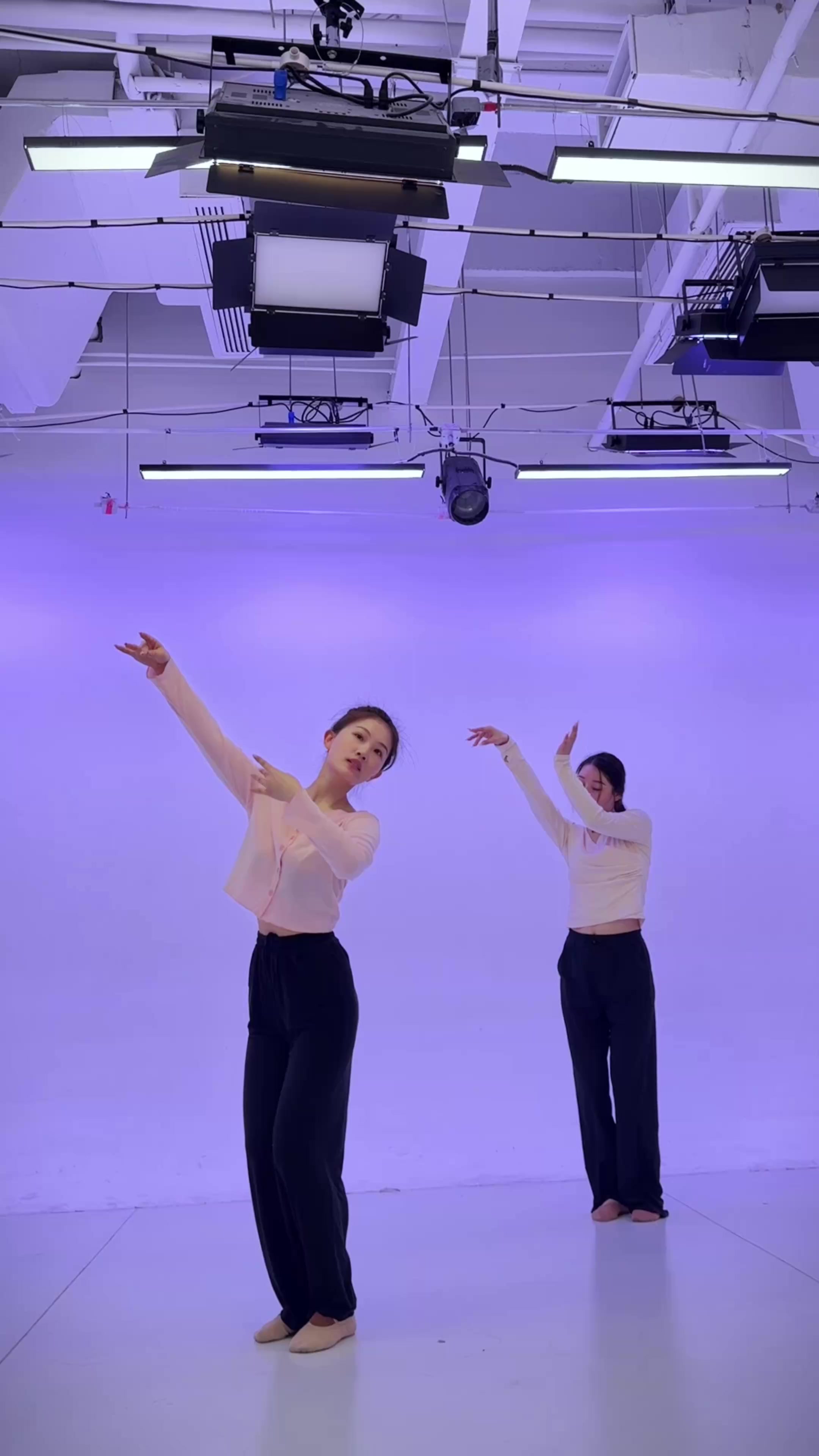 【闪耀女生】雪落下的声音,荣耀Magic8系列-荣耀俱乐部